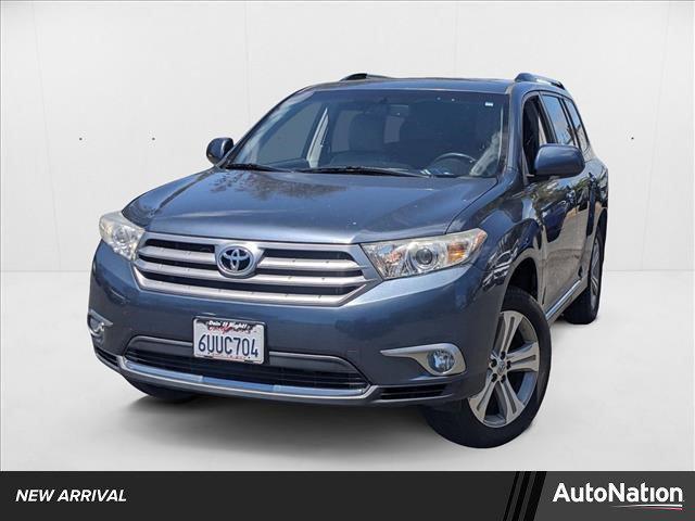 used 2012 Toyota Highlander car, priced at $15,177