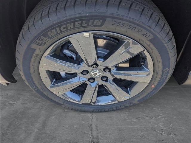 new 2025 Honda Pilot car, priced at $44,205
