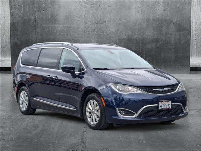 used 2019 Chrysler Pacifica car, priced at $16,455