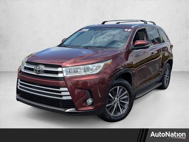 used 2019 Toyota Highlander car, priced at $25,177