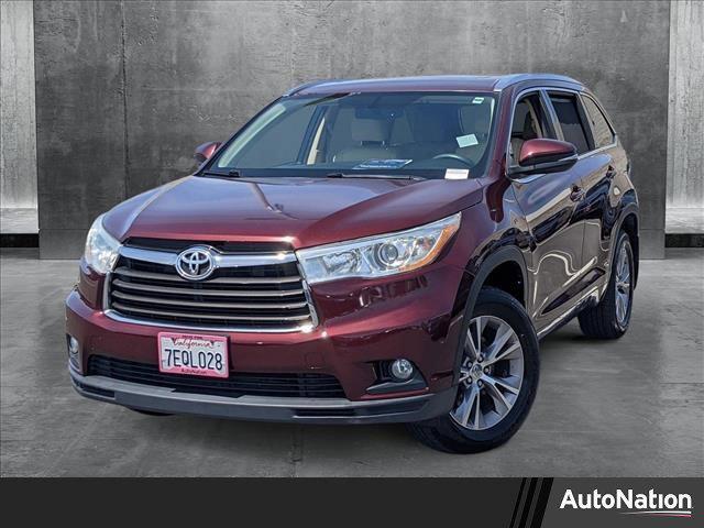 used 2014 Toyota Highlander car, priced at $15,344