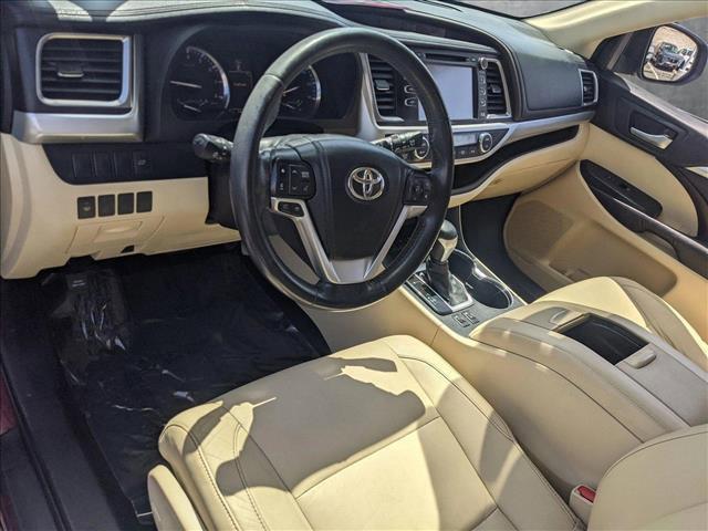 used 2014 Toyota Highlander car, priced at $15,344