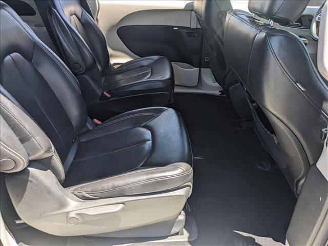 used 2022 Chrysler Pacifica Hybrid car, priced at $24,922