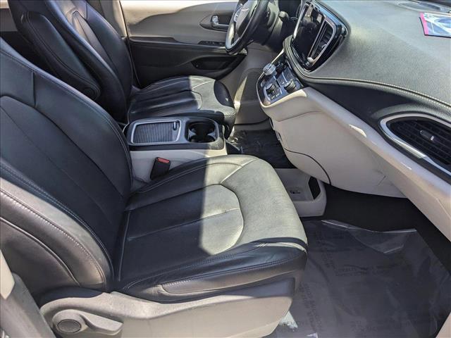 used 2022 Chrysler Pacifica Hybrid car, priced at $24,922