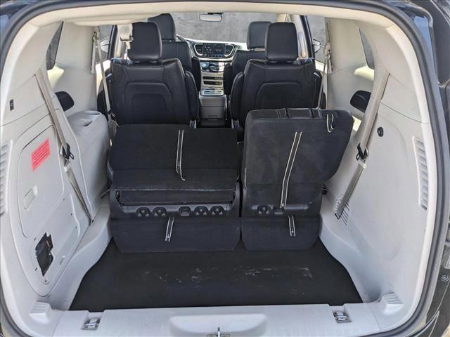 used 2022 Chrysler Pacifica Hybrid car, priced at $24,922