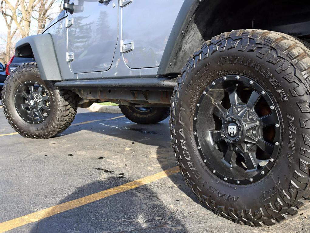 used 2016 Jeep Wrangler Unlimited car, priced at $17,995