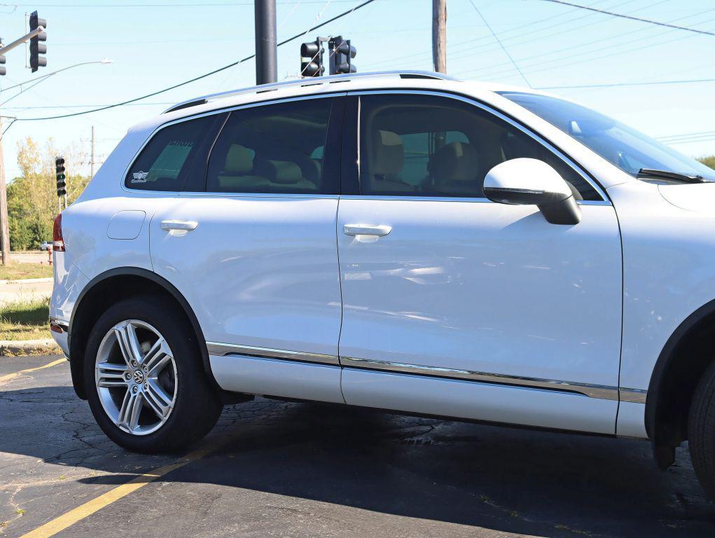 used 2016 Volkswagen Touareg car, priced at $21,995