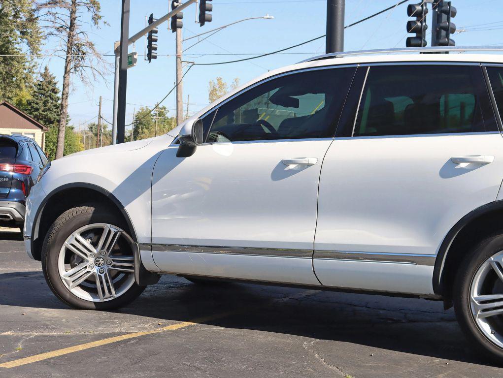 used 2016 Volkswagen Touareg car, priced at $21,995