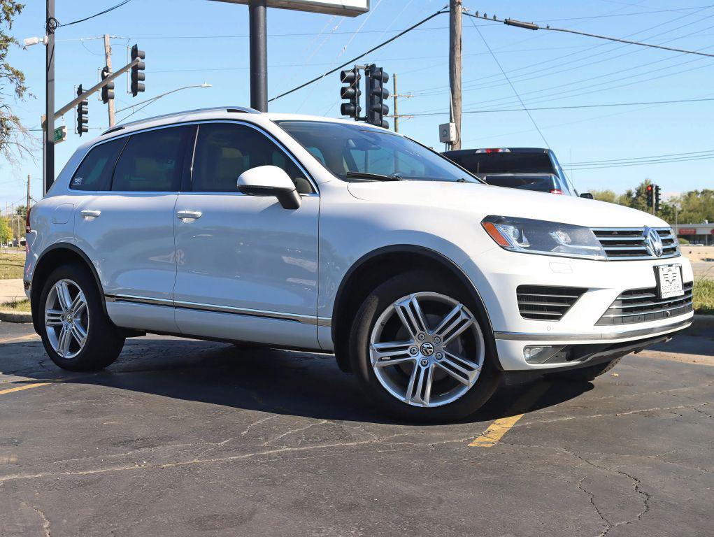 used 2016 Volkswagen Touareg car, priced at $21,995