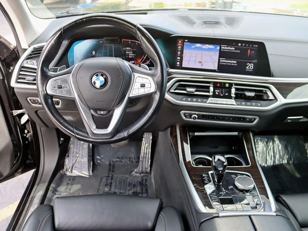 used 2019 BMW X7 car