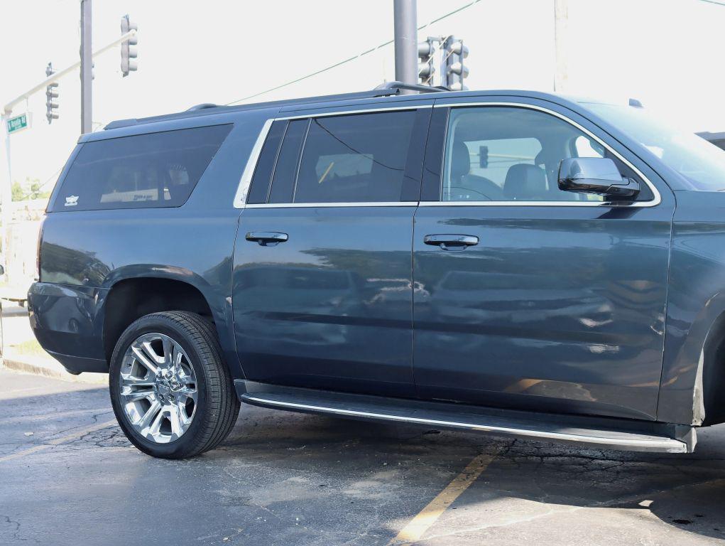 used 2020 GMC Yukon XL car, priced at $35,995