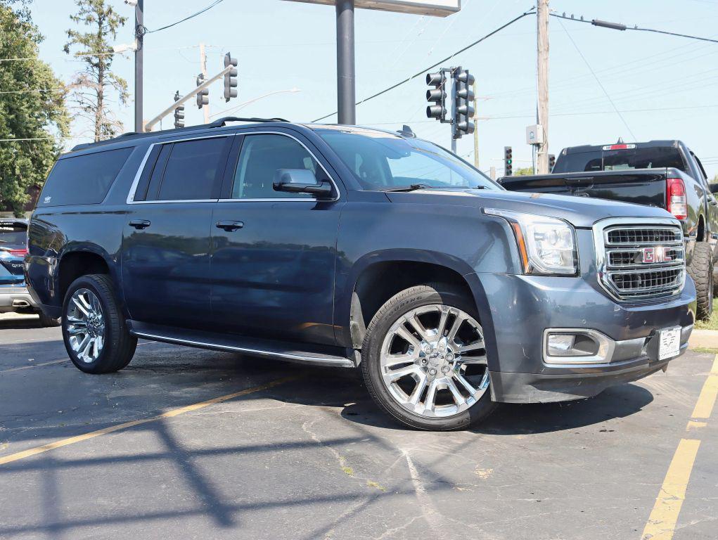 used 2020 GMC Yukon XL car, priced at $35,995