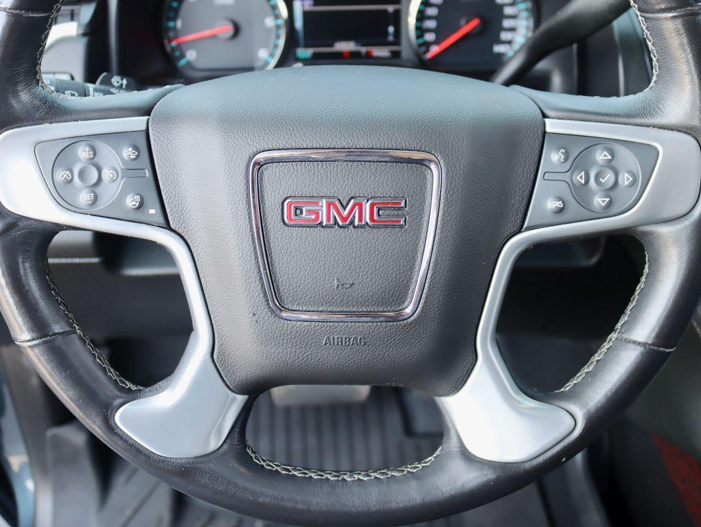 used 2020 GMC Yukon XL car, priced at $35,995