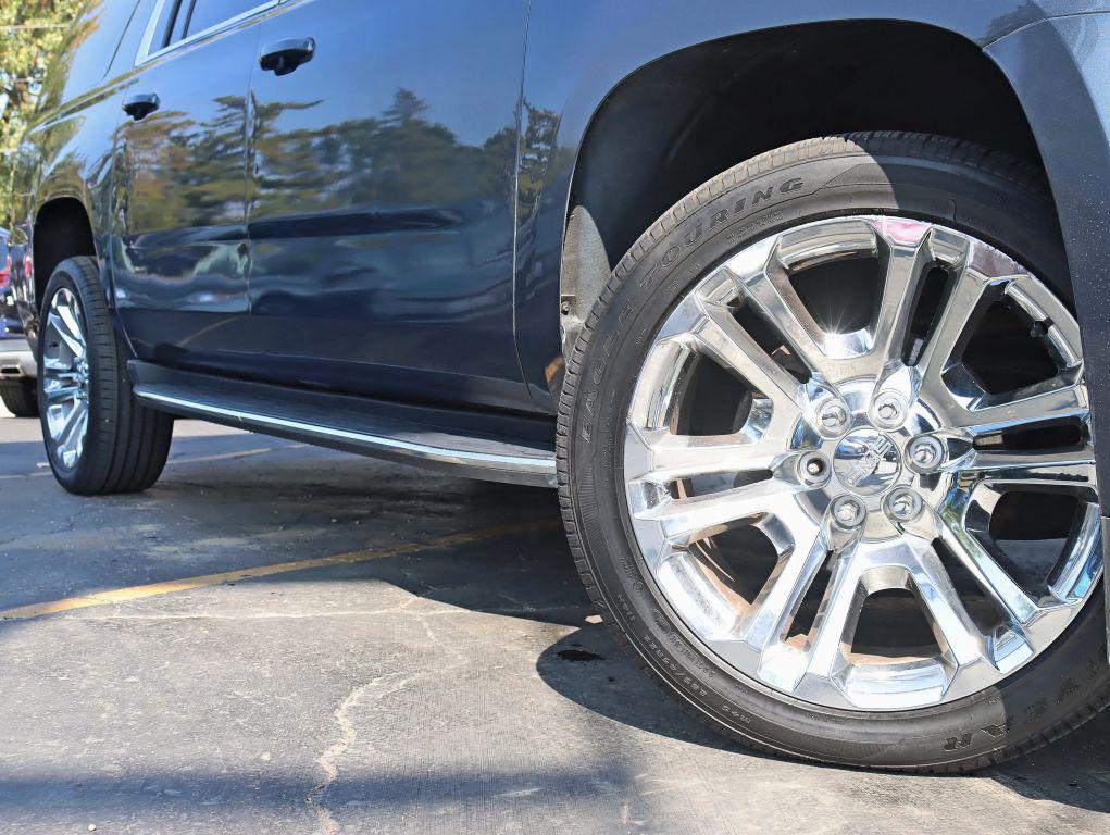 used 2020 GMC Yukon XL car, priced at $35,995