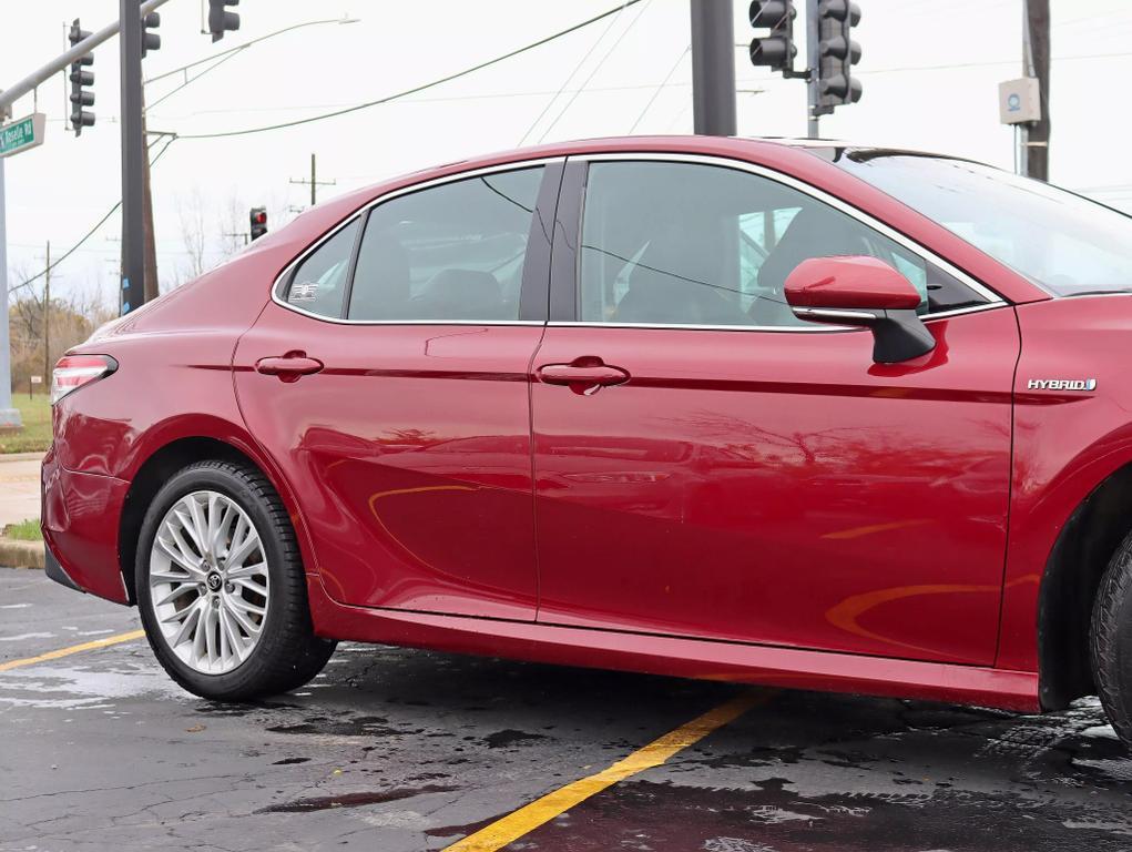 used 2018 Toyota Camry Hybrid car, priced at $19,995