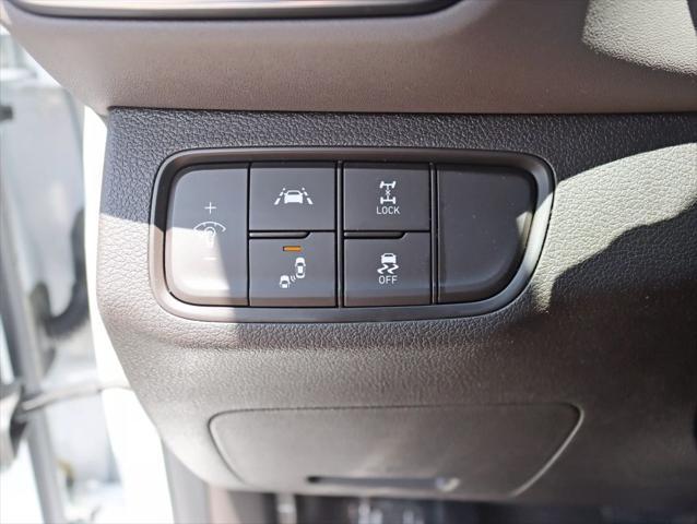 used 2020 Hyundai Santa Fe car, priced at $15,995