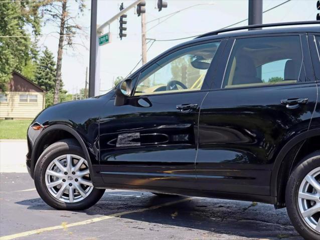 used 2014 Porsche Cayenne car, priced at $17,995