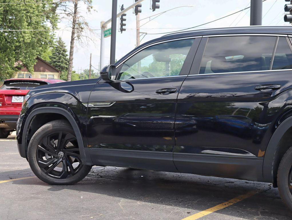 used 2020 Volkswagen Atlas Cross Sport car, priced at $21,995