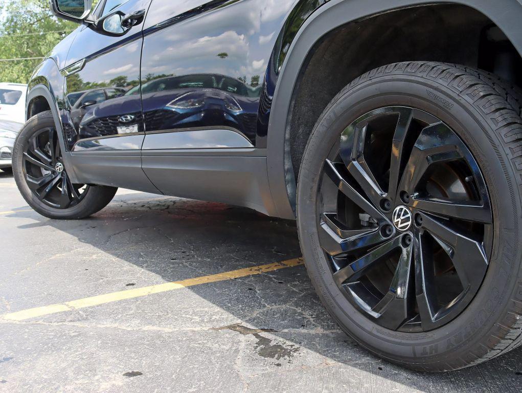 used 2020 Volkswagen Atlas Cross Sport car, priced at $21,995