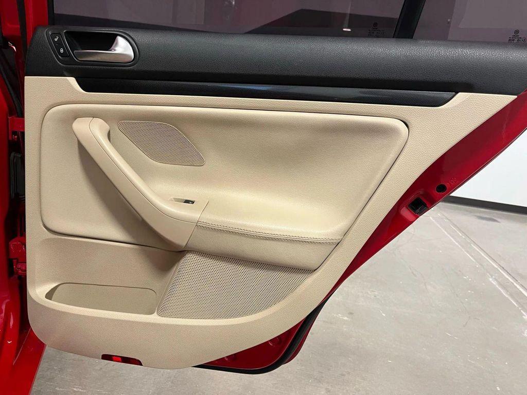 used 2013 Volkswagen Jetta SportWagen car, priced at $7,291