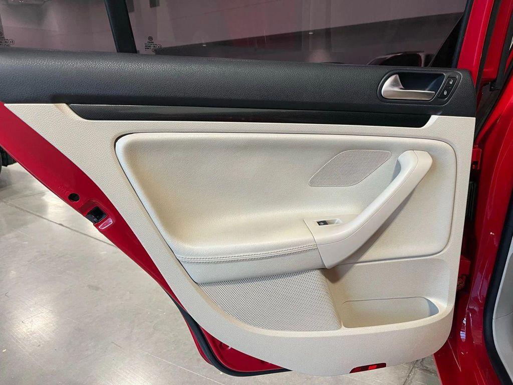 used 2013 Volkswagen Jetta SportWagen car, priced at $7,291