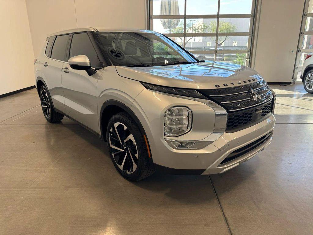 used 2024 Mitsubishi Outlander car, priced at $24,991