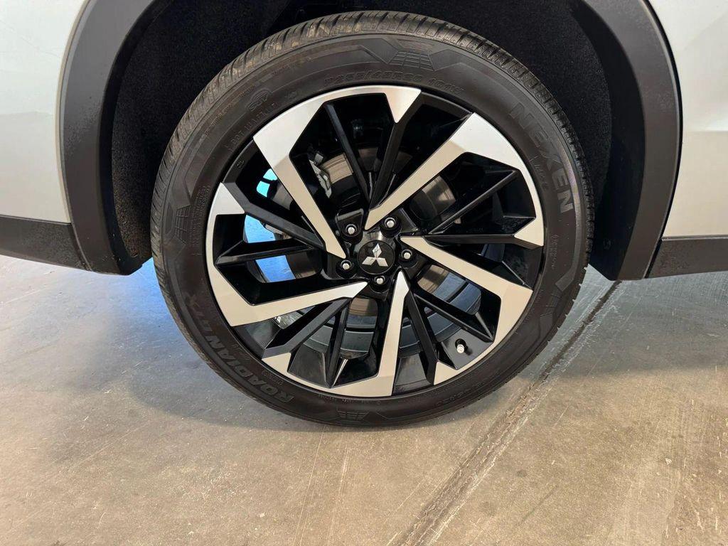 used 2024 Mitsubishi Outlander car, priced at $24,991
