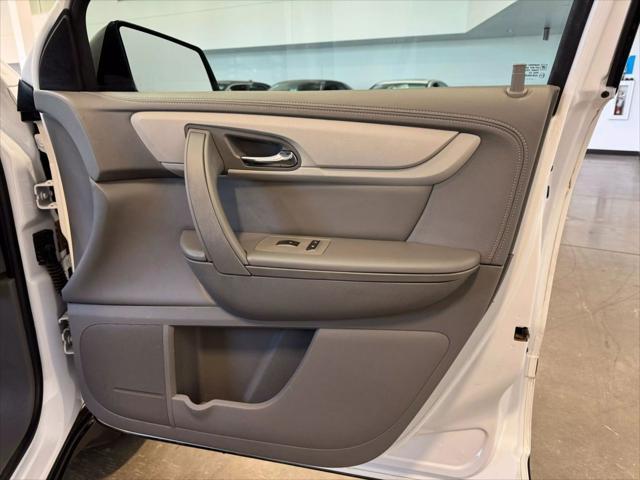 used 2016 Chevrolet Traverse car, priced at $9,892