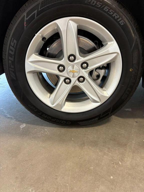 used 2024 Chevrolet Malibu car, priced at $18,991