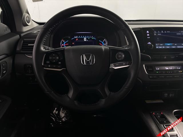 used 2022 Honda Pilot car, priced at $32,000