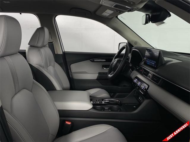 new 2025 Honda Pilot car, priced at $44,950