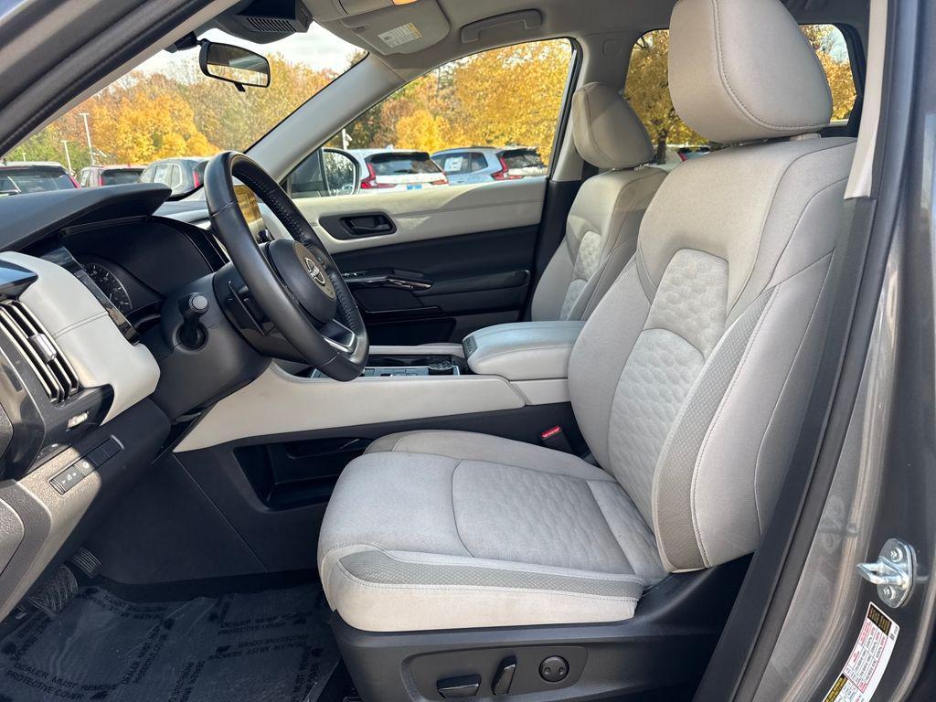 used 2024 Nissan Pathfinder car, priced at $30,680