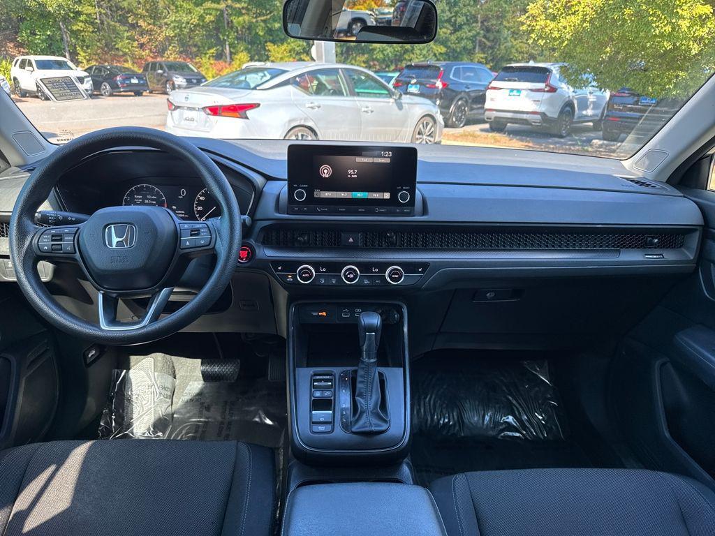 used 2023 Honda CR-V car, priced at $24,920