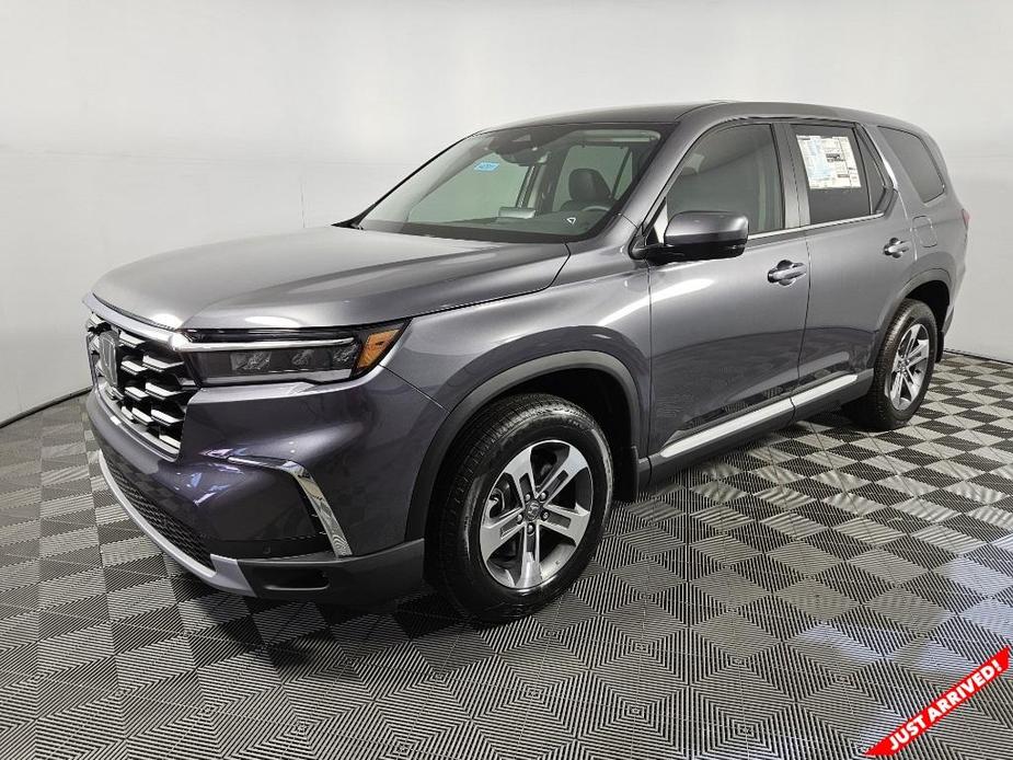 new 2025 Honda Pilot car