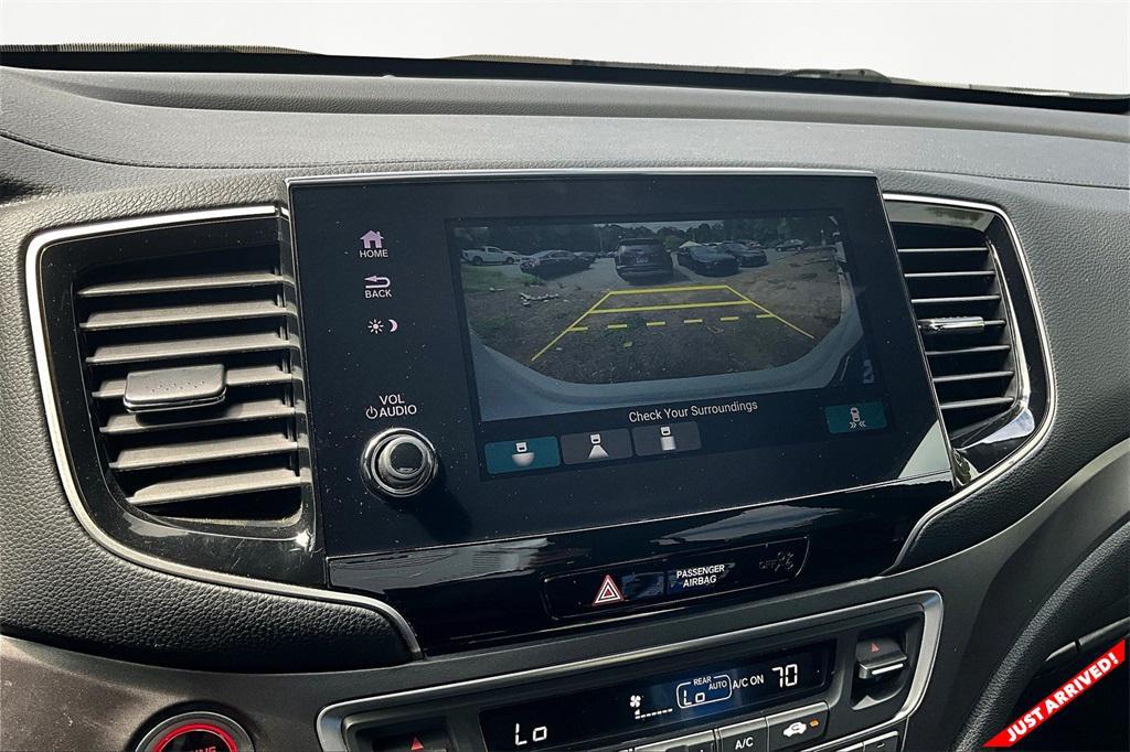 used 2022 Honda Pilot car, priced at $32,000