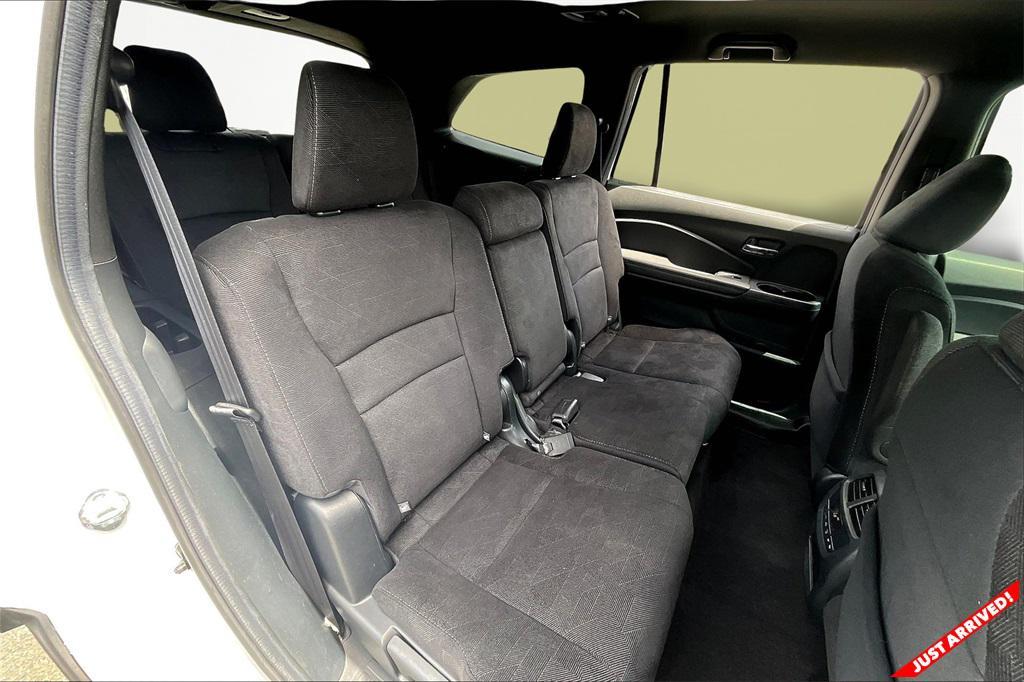 used 2022 Honda Pilot car, priced at $32,000