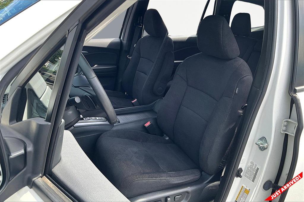 used 2022 Honda Pilot car, priced at $32,000