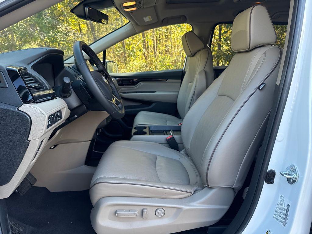 used 2024 Honda Odyssey car, priced at $42,405