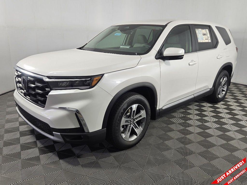 new 2025 Honda Pilot car, priced at $48,280