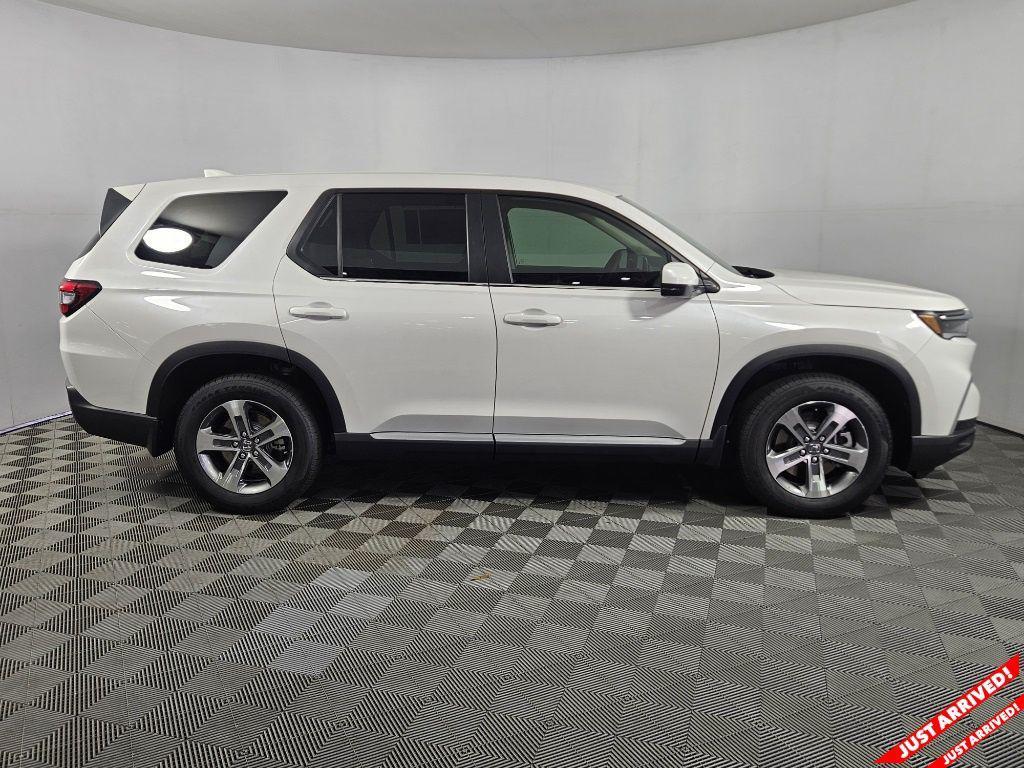 new 2025 Honda Pilot car, priced at $48,280