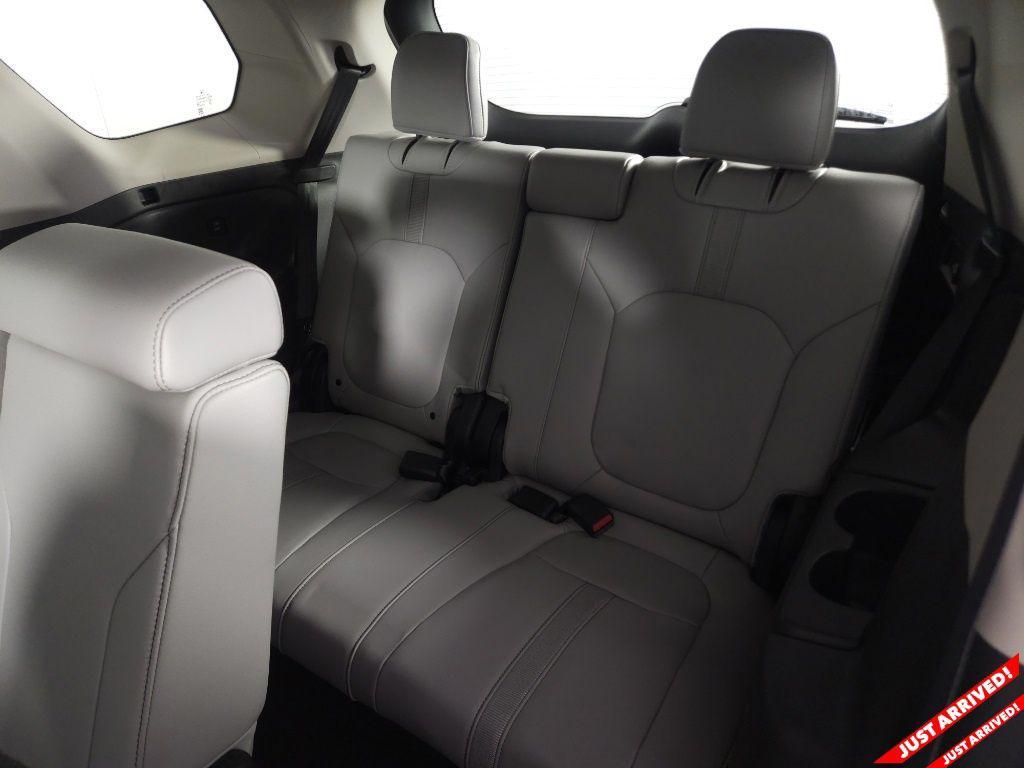 new 2025 Honda Pilot car, priced at $48,280