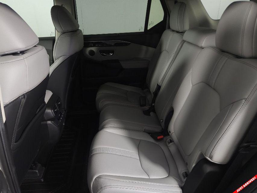 new 2025 Honda Pilot car, priced at $48,280