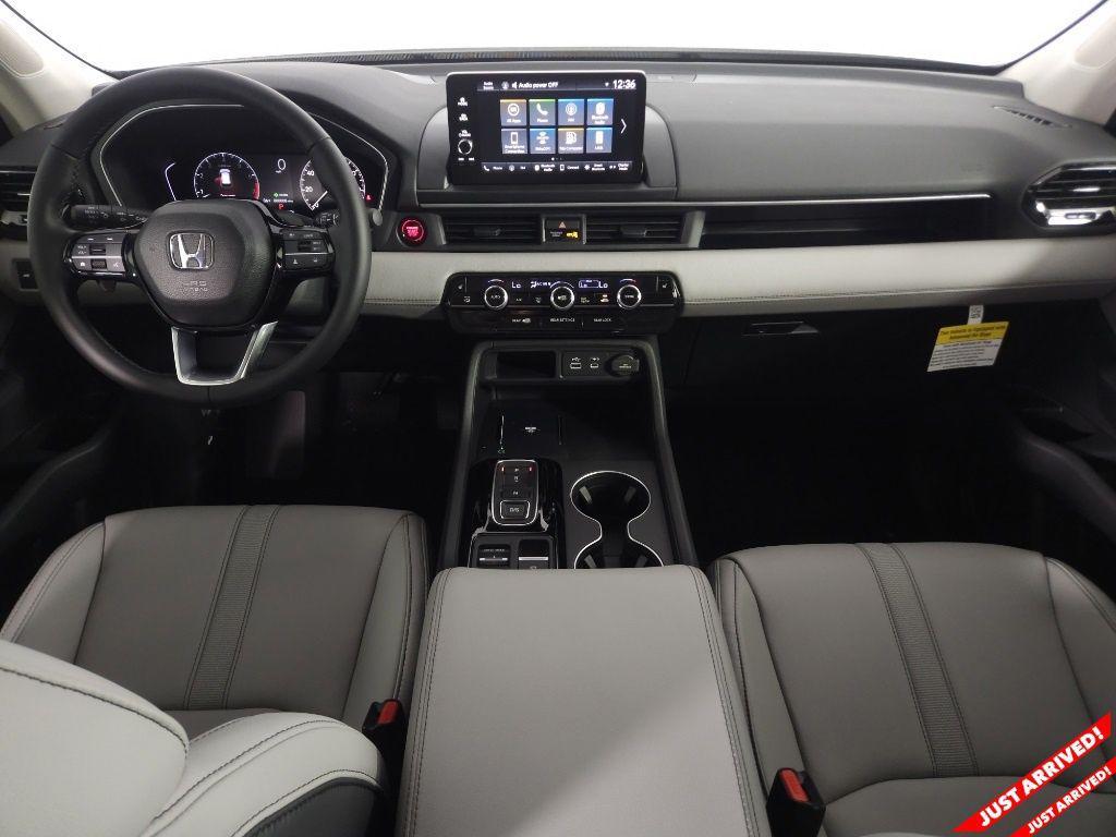 new 2025 Honda Pilot car, priced at $48,280