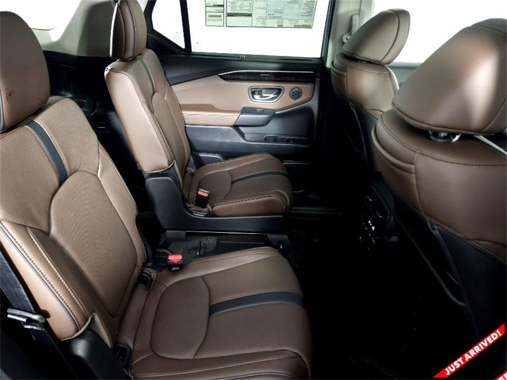 new 2025 Honda Pilot car, priced at $54,530
