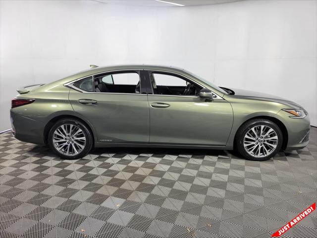 used 2021 Lexus ES 300h car, priced at $32,687