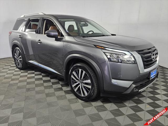 used 2022 Nissan Pathfinder car, priced at $36,579