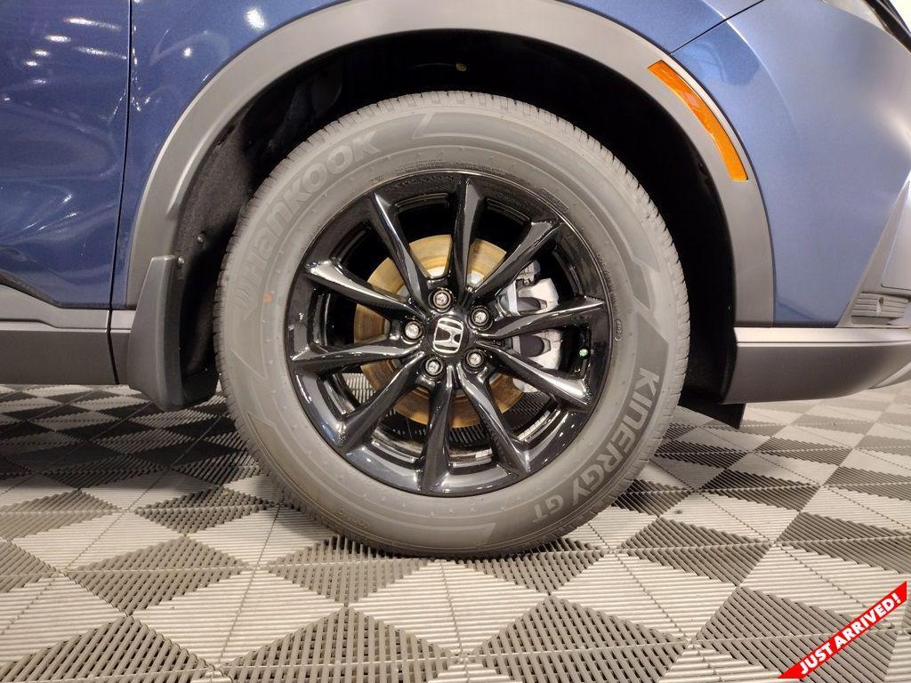 new 2026 Honda CR-V Hybrid car, priced at $40,175