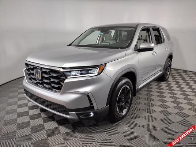 new 2025 Honda Pilot car, priced at $46,850