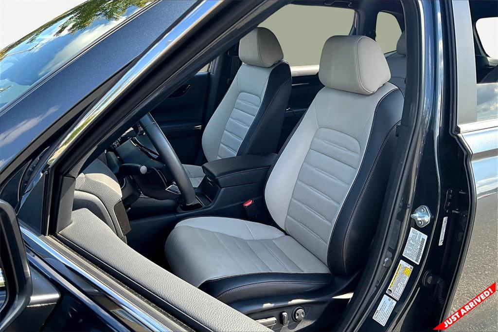 used 2023 Honda CR-V Hybrid car, priced at $37,654