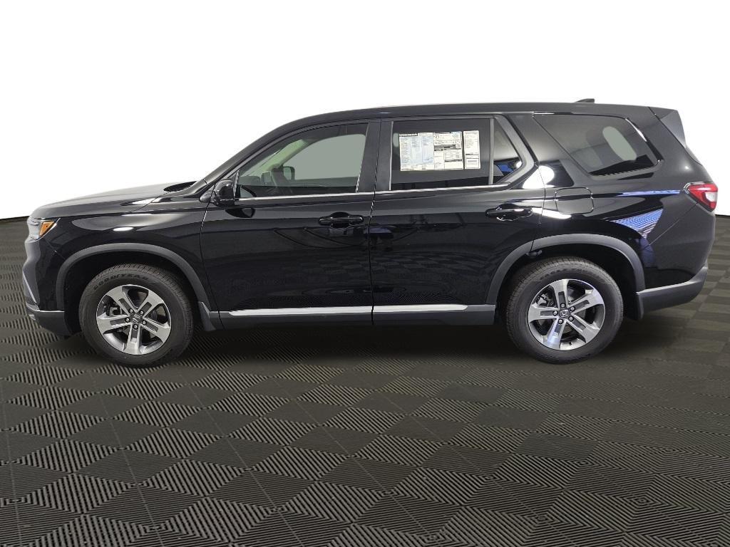 new 2025 Honda Pilot car, priced at $47,825